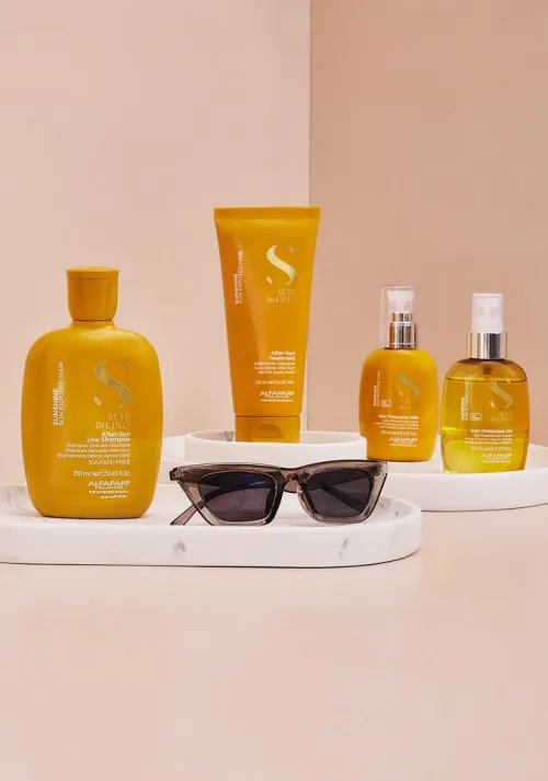 Серия средств Semi di Lino для волос, подверженных воздействию солнечных лучей. Защищает волосы от ультрафиолетовых лучей, сохраняя их увлажненность и цвет.