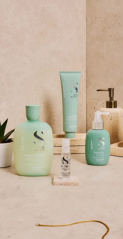 Линия Semi di Lino, которая помогает восстановить<br>
естественный баланс кожи головы